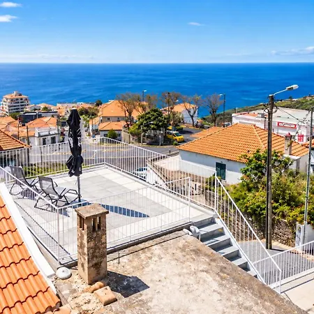 Social Galinho House - Sea View - Calheta Vakantiehuis *